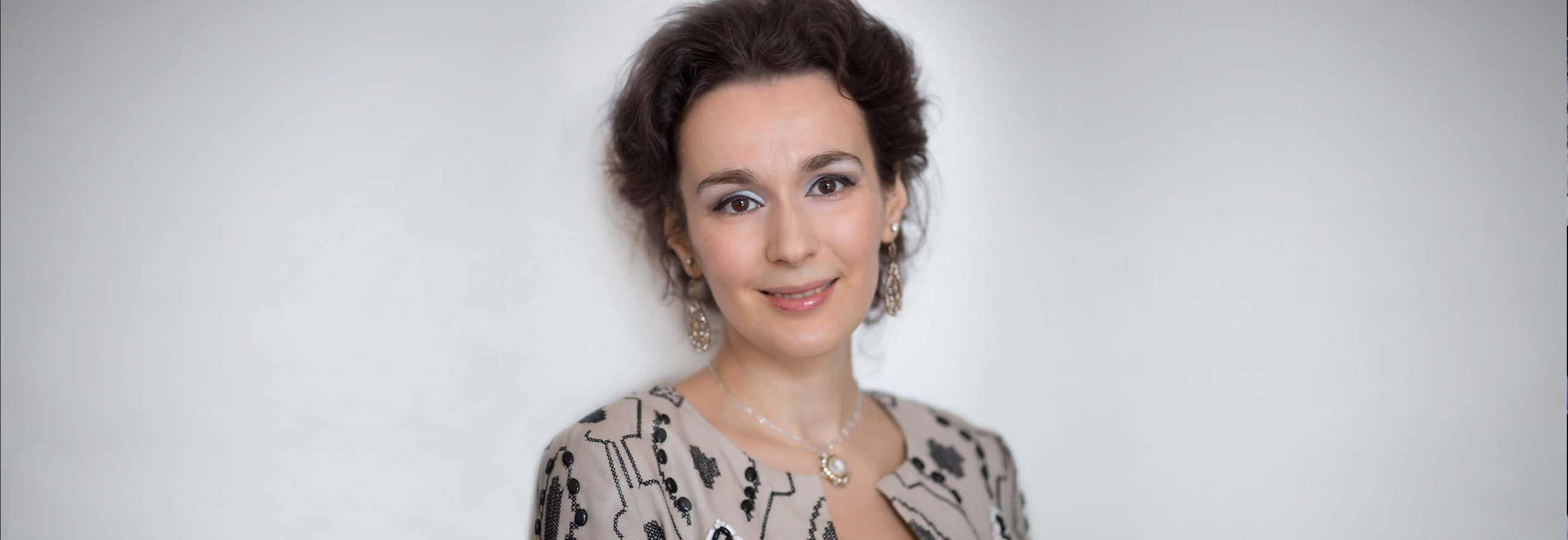 Elina Amromina